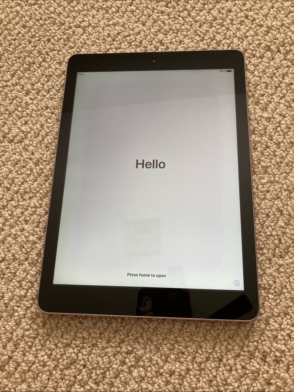 Apple iPad 5th Gen A1822 32GB Space Gray 9.7” WiFi Tablet Model MP2F2LL/A EUC